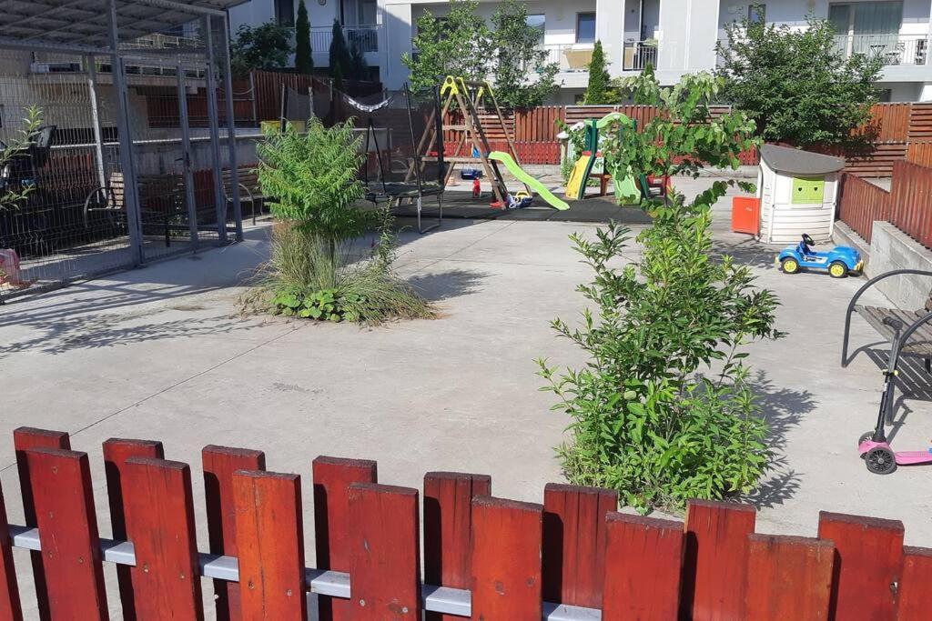 Buna Ziua Apartment Tonitza Nic. 克卢日-纳波卡 外观 照片