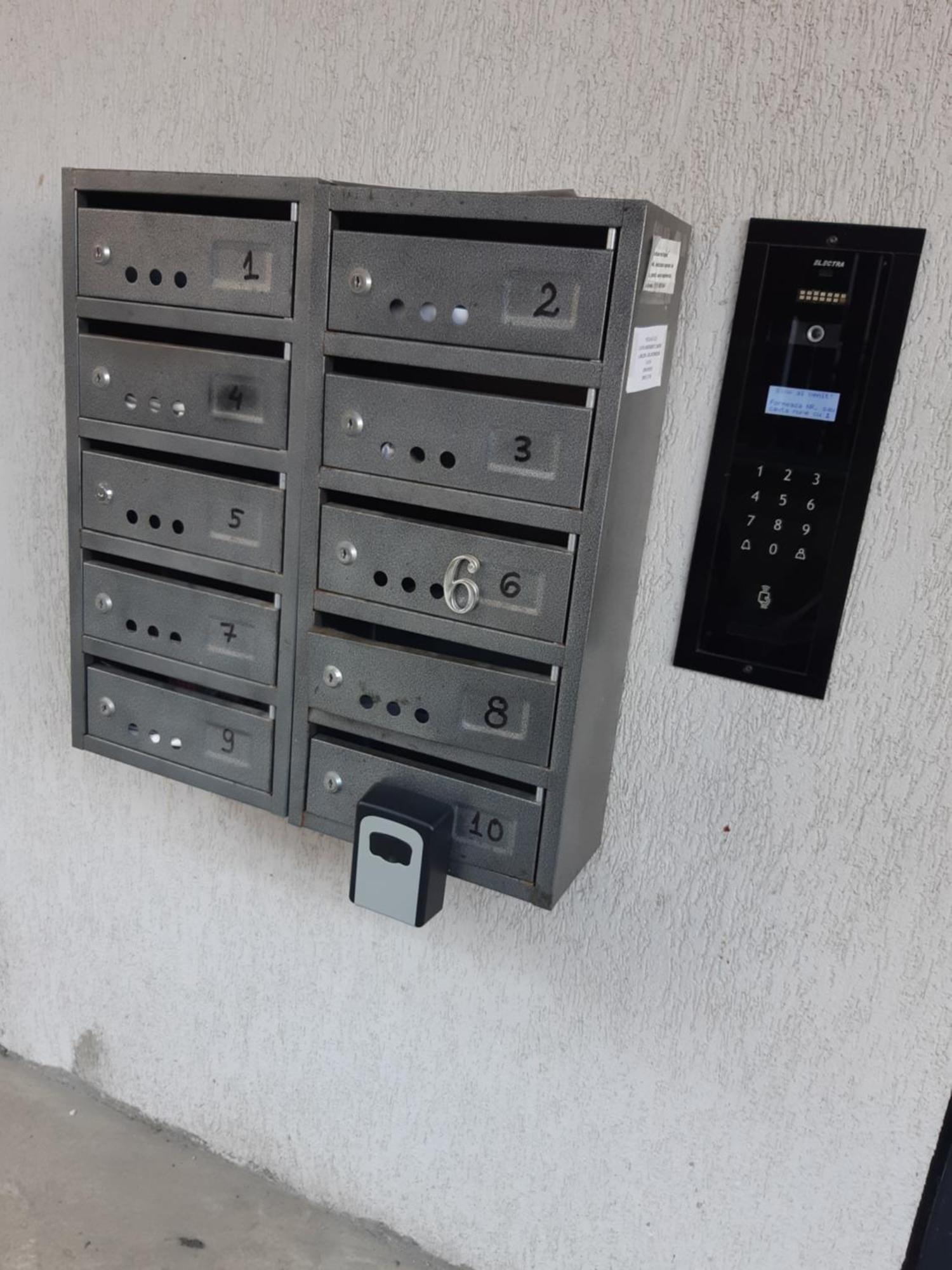 Buna Ziua Apartment Tonitza Nic. 克卢日-纳波卡 外观 照片