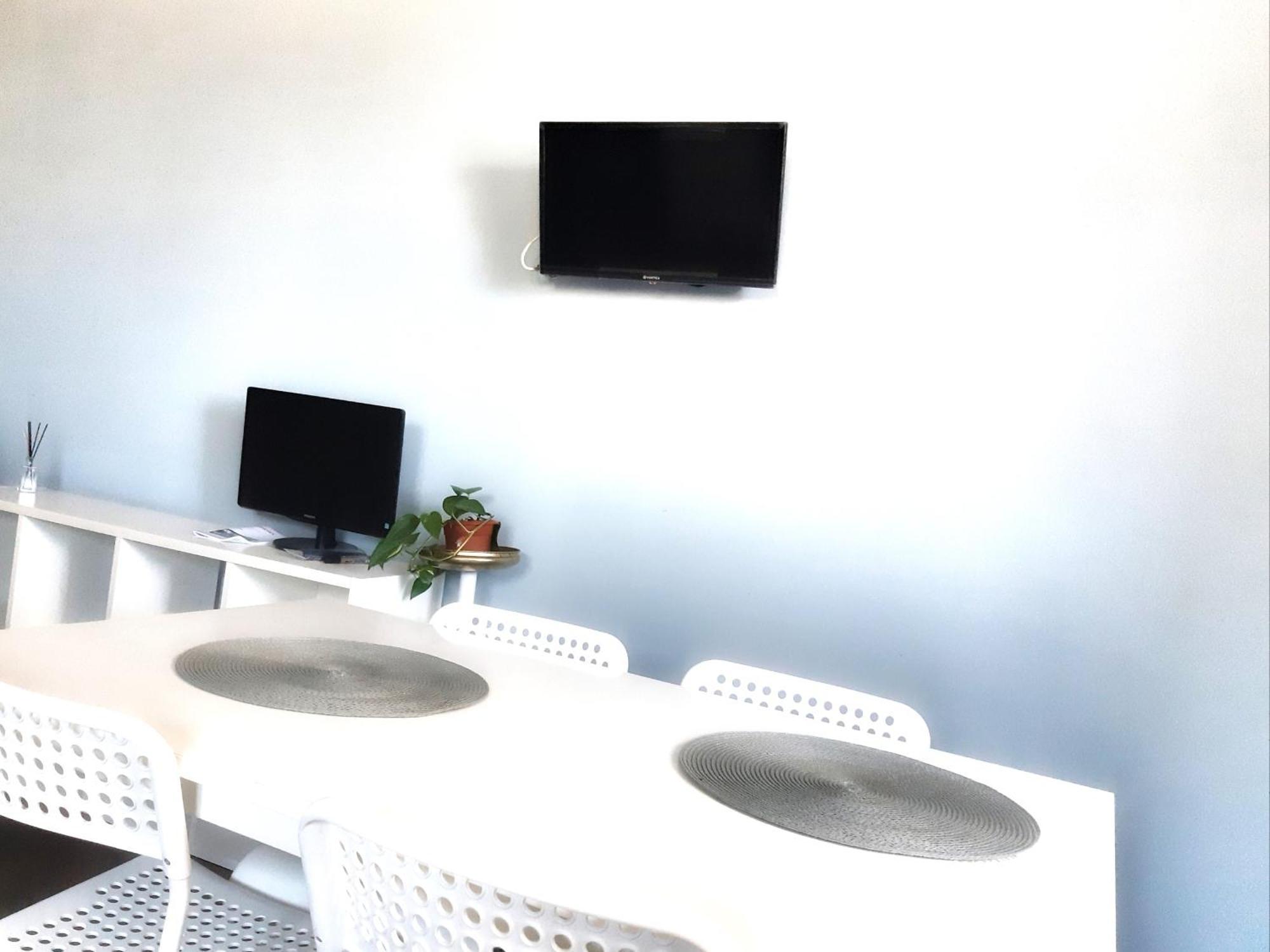 Buna Ziua Apartment Tonitza Nic. 克卢日-纳波卡 外观 照片
